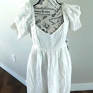 Adrianna Papell White Puff Sleeve Dress Size 8 NWT